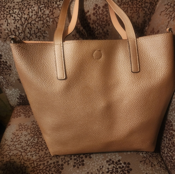 4 Purses - Picture 6 of 12